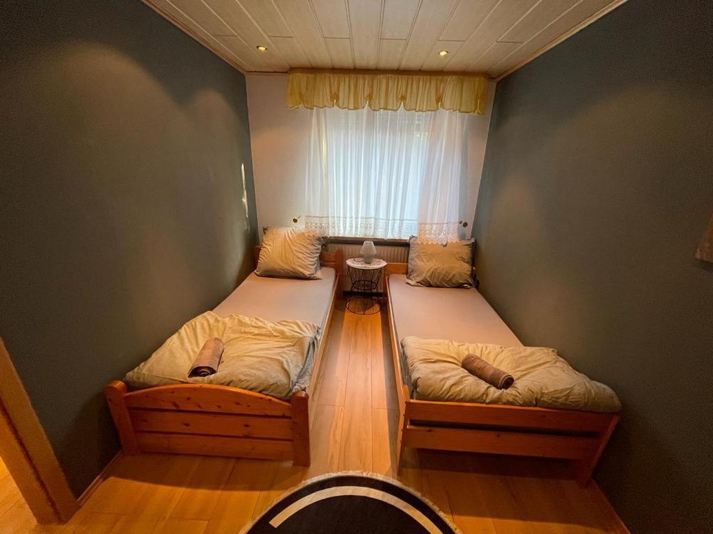Fairbooking24Private Apartments Nbg Exhibition Ground Room Agancy Norimberga Esterno foto